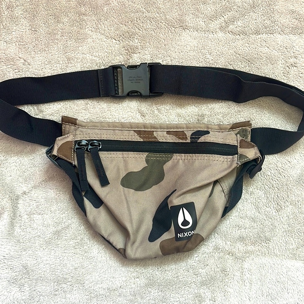 ‼️ Nixon - Fanny Pack